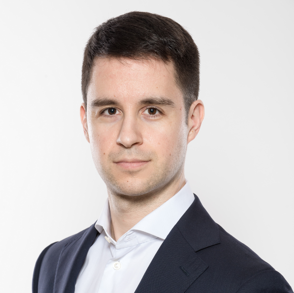 File:Michael Currie2018.png